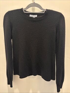 Dylan gray Black Crewneck Sweater